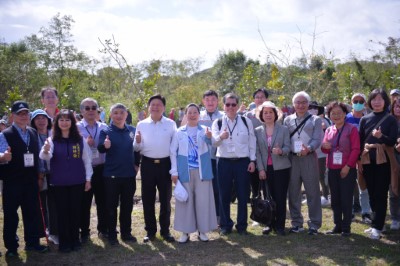 「花開樹語健步未來 織一片生態綠網」植樹健走活動合影